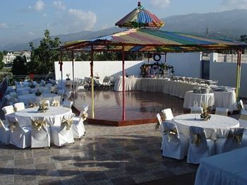 Outdoor Banquet Area